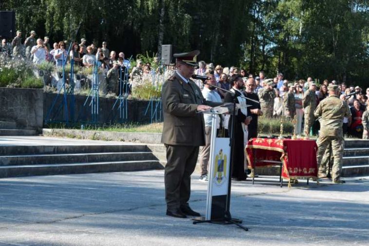 Mureș: Absolvenții promoției ‘Constantin Brâncuși 150’ de la Medicină Militară au primit gradul de sublocotenent la UMFST