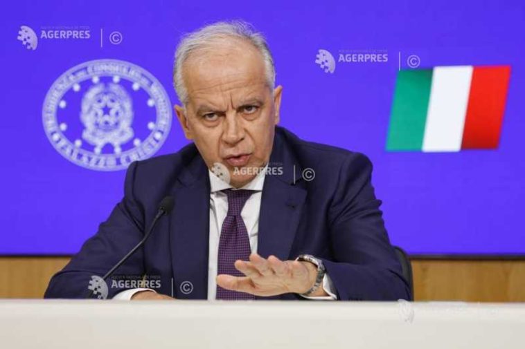 Italia reintroduce controalele în porturi și aeroporturi pentru legăturile cu Spania în urma crizei migranților din Ceuta