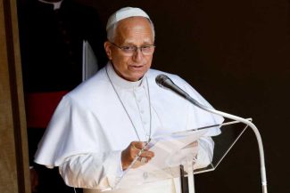 Papa Leon oferă Vaticanului o nouă constituție, ce prevede funcții și pentru persoane care nu sunt cardinali