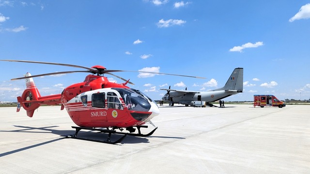 Aeronava C-27J Spartan a Forţelor Aeriene Române se întoarce în România, după ce a transportat în Belgia şi Germania doi pacienţi cu arsuri / Misiunea medicală, extrem de complexă