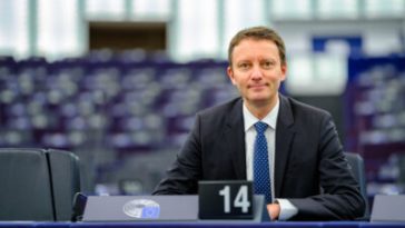 Bolojan: Siegfried Mureşan este vicepreşedintele PNL, unul dintre oamenii noştri experimentaţi în Parlamentul European/ Are expertiza necesară/ Nicuşor Dan nu a agreat propunerea