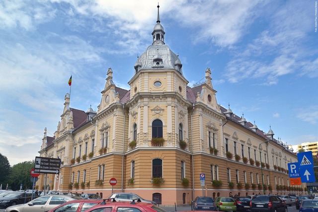 Braşov: Primăria anunţă alocarea unor vouchere lunare de 150 de lei pentru copiii din municipiu care fac sport, banii fiind folosiţi pentru plata abonamentului sau cotizaţiei la cluburile la care sunt înscrişi, cu condiţia să funcţioneze în oraş