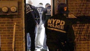 Suspect mascat, căutat după atacul armat în care opt persoane, inclusiv patru copii, au fost rănite în Coney Island, Brooklyn