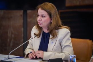 Ligia Deca: „Este enorm că aproape unul din trei copii din România este în risc de sărăcie sau excluziune socială. Pierdem capital uman”