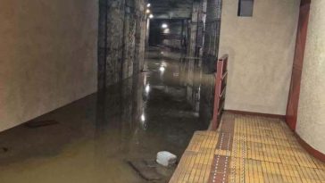 Bucureşti – Staţia de metrou Piaţa Victoriei 2, închisă temporar ca urmare a infiltraţiilor provocate de precipitaţiile abundente – FOTO