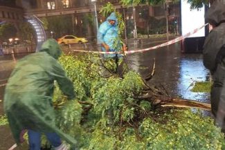 Bucureşti – Restricţii de circulaţie pe Bd. Basarabia, din cauza degradării unei galerii de termoficare / În urma ploilor abundente, structura galeriei s-a surpat / Intersecţii cu deficienţe