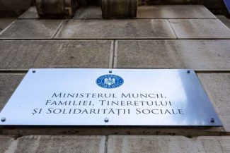 Dragoş Pîslaru, noi date despre persoanele relocate din azilele ilegale din Bihor: 125 sunt femei şi 268 bărbaţi / 171 deţin acte de identitate, unele expirate / Pentru 19 persoane nu există date privind vârsta, 11 nu au CNP / S-a cerut ajutorul Poliţiei