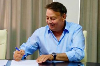 Preşedintele CJ Constanţa, Florin Mitroi, audiat ca martor la Parchetul de pe lângă Înalta Curte de Casaţie şi Justiţie, după ce procurorii au făcut percheziţie la sediul firmei unde este acţionar