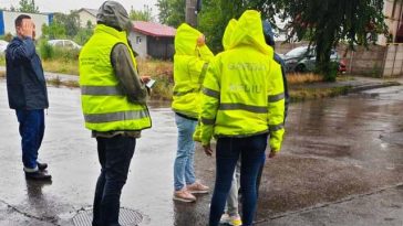 Incident de mediu în pârâul Dâmbu – Canalizarea Rafinăriei Vega a refulat şi substanţe poluante au ajuns în apă / Amendă de 50.000 de lei / Rafinăria Vega: O cantitate de apă pluvială, direcţionată controlat, pentru a evita refularea în zonele locuite