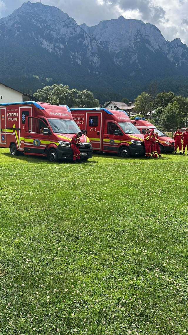 Salvamont Prahova anunţă decesul unuia dintre alpiniştii căzuţi în gol pe Albişoara Brânei din Bucegi