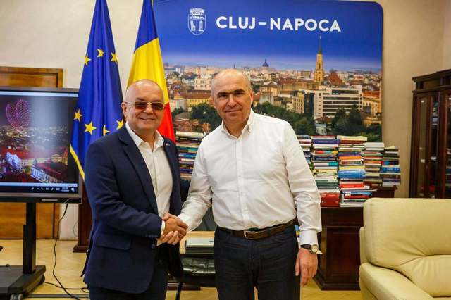 Primarul Emil Boc, întâlnire cu premierul interimar Ilie Bolojan: Am discutat aspecte politice care reconfirmă statutul PNL de partid reformator proeuropean şi responsabil faţă de România şi faţă de cetăţenii săi
