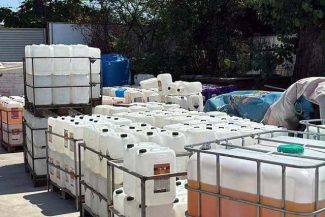 Activitate oprită şi amendă de 30.000 de lei pentru un operator din Sectorul 1, care producea spălătorii auto de tip self-service şi comercializa echipamente şi substanţe chimice fără autorizaţie de mediu