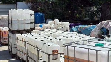 Activitate oprită şi amendă de 30.000 de lei pentru un operator din Sectorul 1, care producea spălătorii auto de tip self-service şi comercializa echipamente şi substanţe chimice fără autorizaţie de mediu