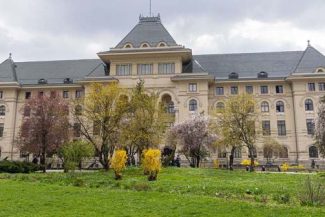 Primăria Bucureşti contractează servicii de expertiză a lucrărilor realizate la clădirea instituţiei, unde lucrările s-au finalizat din 2017, dar nu au fost recepţionate / Imobilul nu are autorizaţie de securitate la incendiu / Valoarea contractului