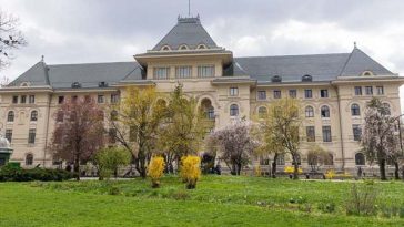 Primăria Bucureşti contractează servicii de expertiză a lucrărilor realizate la clădirea instituţiei, unde lucrările s-au finalizat din 2017, dar nu au fost recepţionate / Imobilul nu are autorizaţie de securitate la incendiu / Valoarea contractului