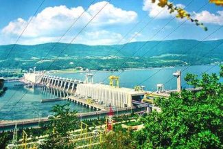 Virgil Popescu: Porţile de Fier 3 – Statul român va putea evalua în mod riguros implicarea României în acest proiect / Este esenţial să acţionăm cu maximă prudenţă, astfel încât să nu fie afectate infrastructura energetică existentă