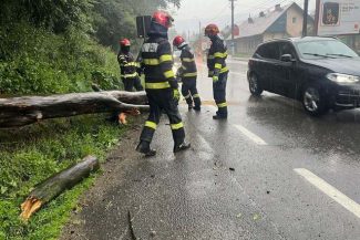 Ministerul Mediului: Şedinţă extraordinară a Comitetului ministerial pentru situaţii de urgenţă, ca urmare a avertizărilor emise de ANM şi INHGA / Fenomenele de instabilitate atmosferică pot evolua rapid, avertizările sunt actualizate în timp real