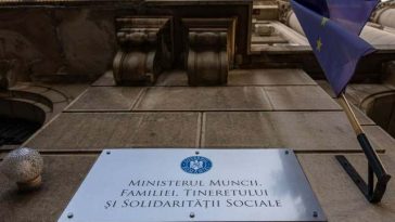 Ministerul Muncii acuză că decizia în cazul Legii salarizării a fost luată în ziua înregistrării dosarului, fără citarea ministerului / Sentinţa va fi atacată, chiar dacă ministerul nu avea intenţia de a continua procedura