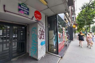 Primăria Bucureşti reclamă o ”situaţie absurdă”, respectiv proprietari de apartamente care blochează consolidarea locuinţelor cu risc seismic din fonduri europene / Situaţia, tranşată în instanţă