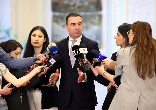 Bogdan Ivan: Amendamentul PSD care introduce un mecanism prin care scade progresiv acciza la carburanţi a trecut de comisiile din Senat şi urmează să intre la vot în plen: Înseamnă o reducere de 34 de bani pentru fiecare litru
