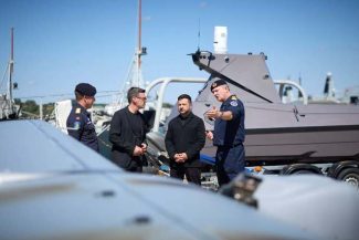 Zelenski, după vizita la Baza Navală din Portsmouth, împreună cu premierul britanic: Ţara noastră se apropie din ce în ce mai mult de ţările NATO. Marina noastră şi Forţele Armate contribuie la securitatea comună în Europa