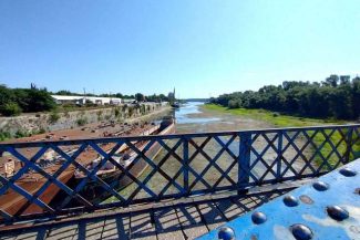 A doua şedinţă a Comandamentului Energetic din cauza debitului Dunării – Unitatea 2 de la Cernavodă rămâne în funcţiune, deşi situaţia în regiune este mai complicată / Marilor consumatori de energie li se va propune decalarea programelor de producţie