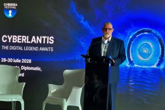 Adrian-Victor Vevera, directorul general al ICI Bucuresti, vorbind la deschiderea CyberSea Festival 2026 pe tema colaborarii in securitate cibernetica