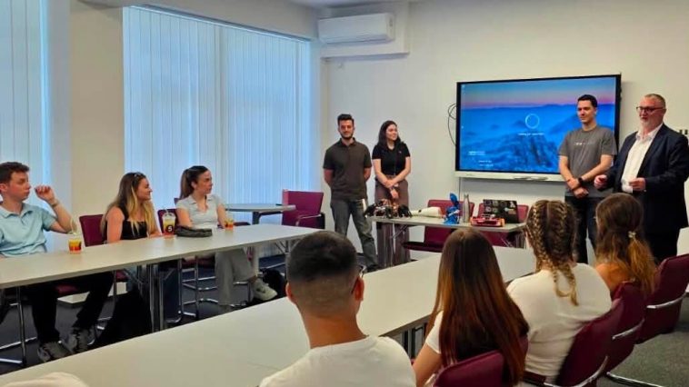 Studenți din POLITEHNICA București în vizită la laboratoarele ICI Bucuresti pentru a descoperi proiecte de inovație și robotică