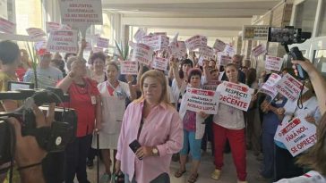 A doua zi de grevă generală a angajaţilor din sistemul sanitar/ Sanitas: Toţi colegii din ţară suntem mai hotărâţi, mai uniţi! Revendicările noastre sunt juste şi vocea noastră trebuie să se facă auzită