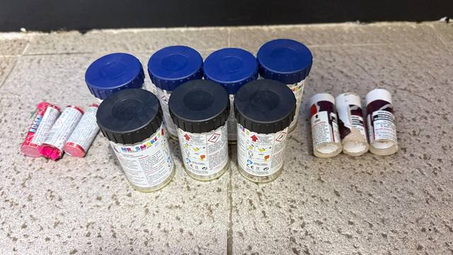 Petarde găsite ascunse sub dale din beton şi instalaţia sanitară a stadionului „Ilie Oană”, înaintea meciului Petrolul Ploieşti – Dinamo Bucureşti