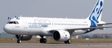 Boeing şi Airbus obţin comenzi importante la deschiderea Salonului Aeronautic, în timp ce apărarea antiaeriană domină evenimentul