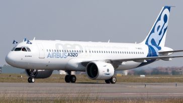 Boeing şi Airbus obţin comenzi importante la deschiderea Salonului Aeronautic, în timp ce apărarea antiaeriană domină evenimentul