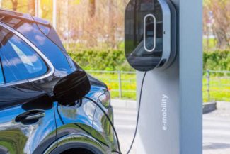 Eurostat: Parcul de autoturisme din aproape toate ţările UE a crescut în ultimii 5 ani, depăşind, în 2025, un total de 260 de milioane de autoturisme / România a raportat cea mai mare pondere a autoturismelor cu o vechime de peste 20 de ani – 39,1%