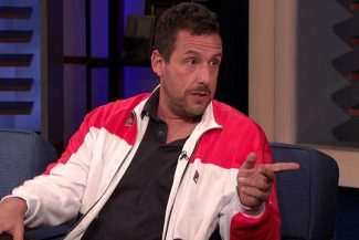 Adam Sandler a oficiat nunta lui Taylor Swift cu Travis Kielce. Ţinutele mirilor, create de Christian Dior Haute Couture