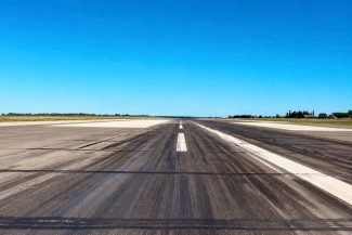 Aeroportul Internaţional Timişoara îşi suspendă temporar activitatea în luna noiembrie, pentru lucrări de reparaţii la pistă