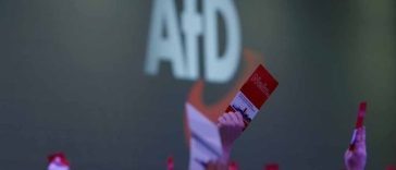Germania – Mii de manifestanţi s-au adunat la Erfurt, în estul ţării, pentru a împiedica desfăşurarea congresului partidului AfD
