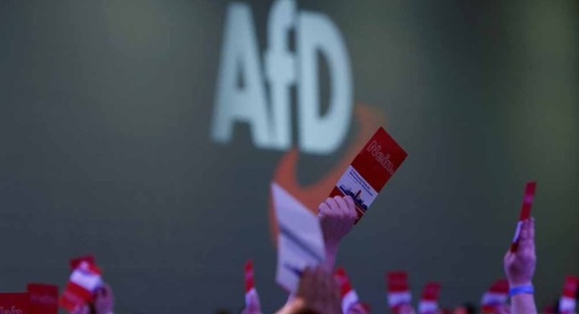 Germania – Mii de manifestanţi s-au adunat la Erfurt, în estul ţării, pentru a împiedica desfăşurarea congresului partidului AfD