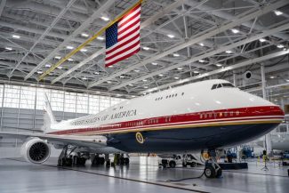 Trump inaugurează miercuri noul Air Force One primit cadou de la Qatar