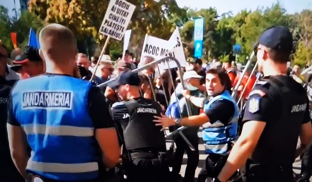 Jandarmii au aplicat zece amenzi în urma protestului oierilor din Capitală