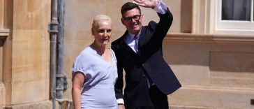 Noul prim-ministru britanic Andy Burnham promite măsuri pentru uşurarea costului vieţii şi un nou plan pe 10 ani de redresare a economiei:  „Cele mai mari schimbări din ultimii 40 de ani, un punct de cotitură”