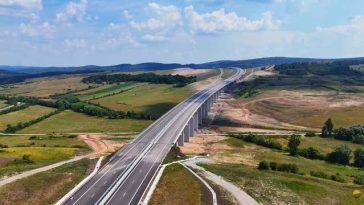 Asociaţia Pro Infrastructură solicită oficialilor CNAIR să deschidă circulaţia pe autostrada A3, între Poarta Sălajului şi Zimbor, până cel târziu la sfârşitul lunii iulie/ Reproşurile aduse companiei şi reprezentanţilor UMB – FOTO