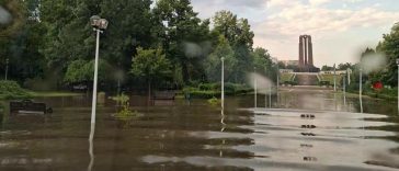 Ciucu: Actuala infrastructură de canalizare şi de preluare a apelor pluviale are multe limite. Trebuie să construim două bazine de retenţie mari, care să descarce treptat apa în râul Dâmboviţa şi să o reţină pentru irigaţii în perioadele secetoase – FOTO