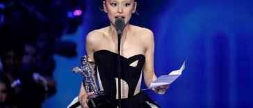Ariana Grande îi dă în judecată pe hackerii care ar fi vândut online melodii şi fotografii nelansate
