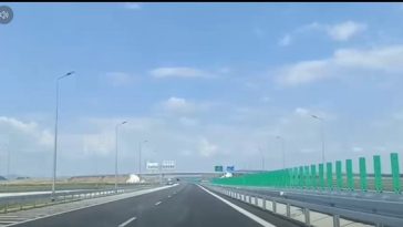 Document al Ministerului Transporturilor: Peste 233,59 km de autostrăzi şi drumuri expres ar urma să fie deschişi până la finalul anului. ONG: Unele estimări sunt nerealiste
