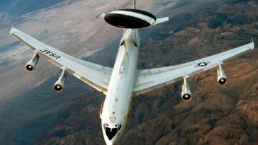 Reuters: NATO alege avioanele suedeze de avertizare timpurie ale companiei Saab în detrimentul rivalului american Boeing
