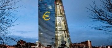 Bancherii băncilor centrale avertizează că AI poate deveni cel mai mare risc pentru stabilitatea financiară mondială