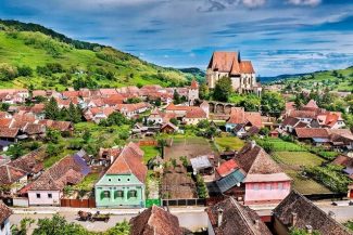 Colinele Transilvaniei – 20 de evenimente dedicate gastronomiei, patrimoniului, artelor şi turismului activ/ Programe organizate în sate, biserici fortificate, gospodării, cetăţi