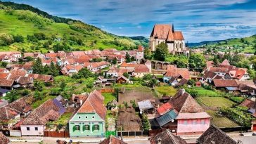 Colinele Transilvaniei – 20 de evenimente dedicate gastronomiei, patrimoniului, artelor şi turismului activ/ Programe organizate în sate, biserici fortificate, gospodării, cetăţi