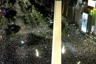 Zeci de mii de suporteri argentinieni au sărbătorit la Buenos Aires calificarea echipei lor finala Cupei Mondiale – VIDEO