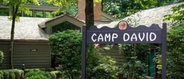 În mod excepţional, Trump a convocat vineri o şedinţă de cabinet la Camp David